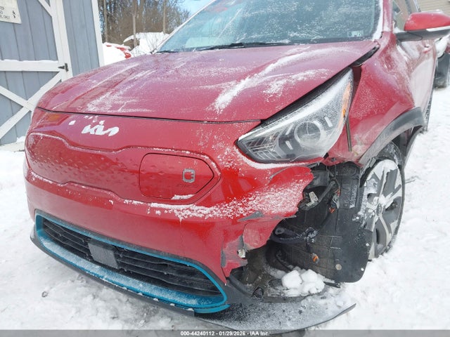 2022 KIA NIRO EV KNDCC3LG9N5142582 Photo 5