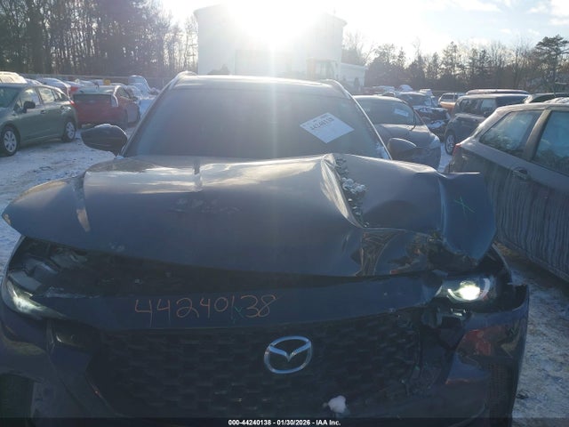 Продажа на аукционе авто 2023 Mazda Cx-50 2.5 S Premium Plus, vin: 7MMVABEM6PN115936, номер лота: 44240138