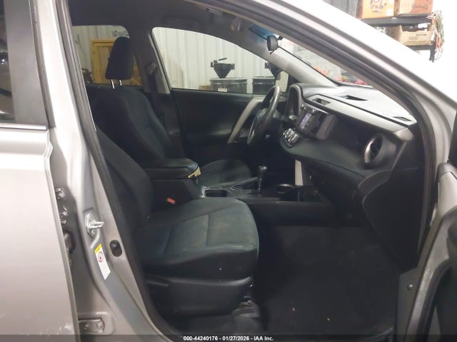 Toyota RAV4 LE 2016 2T3BFREV3GW460453 Image 5