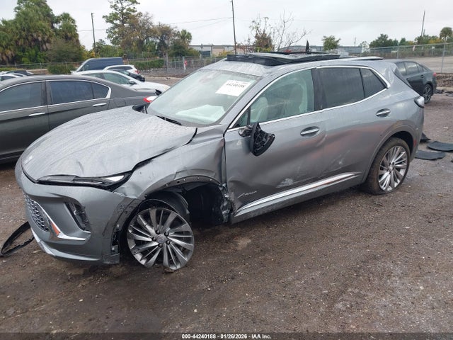 Buick Envision Avenir Awd 2025 LRBFZME47SD018430 Image 2