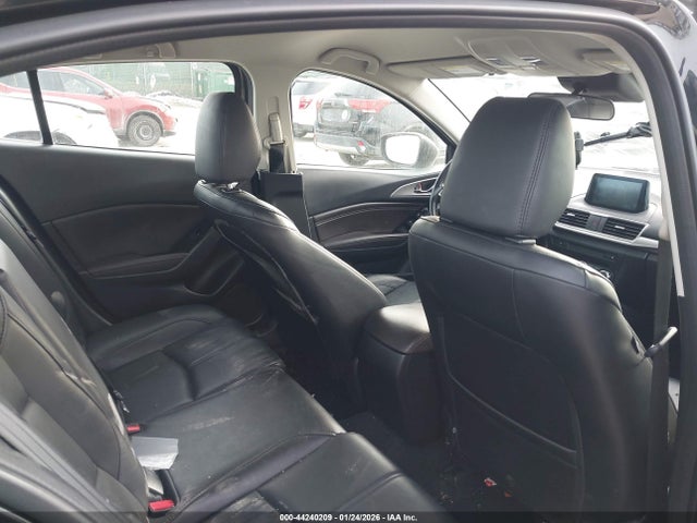 3MZBN1V3XJM199430 Mazda Mazda3 Touring