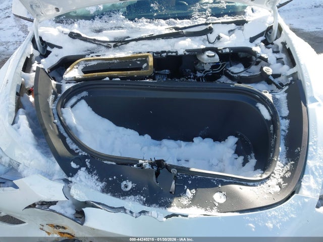 2021 Tesla Model Y Long Range Dual Motor All-wheel Drive მანქანა იყიდება აუქციონზე, vin: 5YJYGDEEXMF184669, აუქციონის ნომერი: 44240215