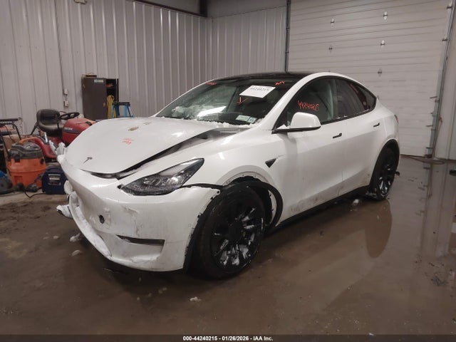 2021 Tesla Model Y Long Range Dual Motor All-wheel Drive მანქანა იყიდება აუქციონზე, vin: 5YJYGDEEXMF184669, აუქციონის ნომერი: 44240215