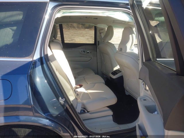 Продажа на аукционе авто 2024 Volvo Xc90 B6 Plus Bright Theme 7-seater, vin: YV4062PE2R1146609, номер лота: 44240221