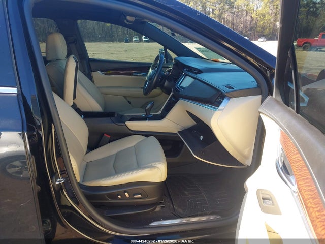 2017 CADILLAC XT5 1GYKNCRS9HZ105119 Photo 4