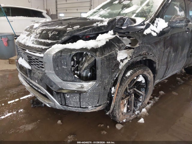 2023 MITSUBISHI OUTLANDER JA4J4UA85PZ061476 Photo 5