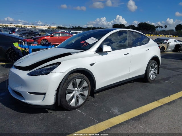 Продаж на аукціоні авто 2023 Tesla Model Y Awd/long Range Dual Motor All-wheel Drive, vin: 7SAYGAEE1PF789444, номер лоту: 44240285