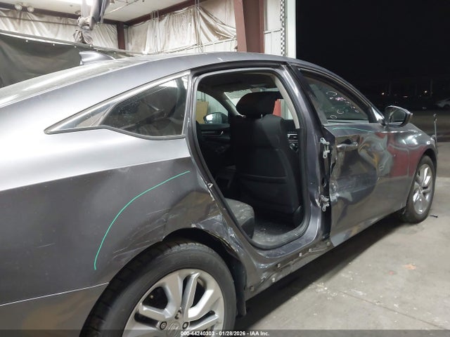 1HGCV1F17KA098950 Honda ACCORD LX