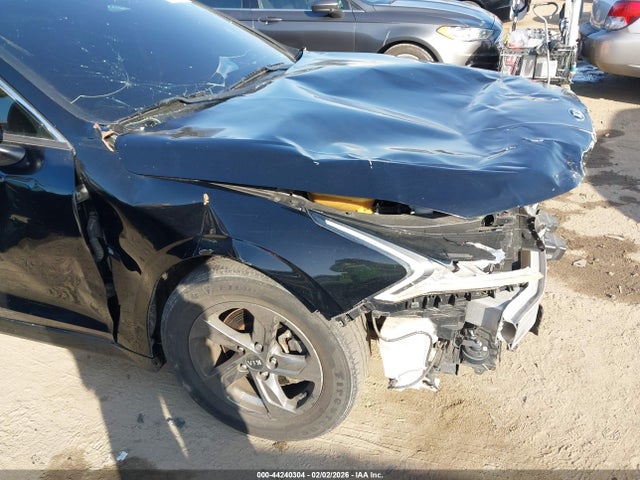 5XXG14J2XMG075473 KIA K5 LXS