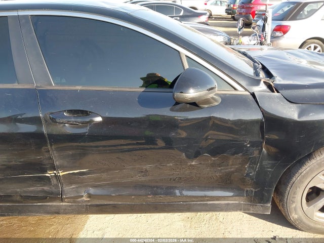 5XXG14J2XMG075473 KIA K5 LXS