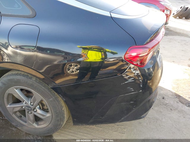 5XXG14J2XMG075473 KIA K5 LXS