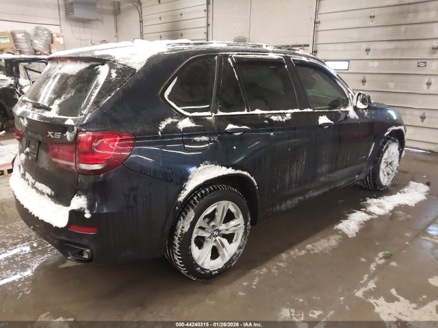 2016 BMW X5 5UXKR6C55G0J81856 Photo 3