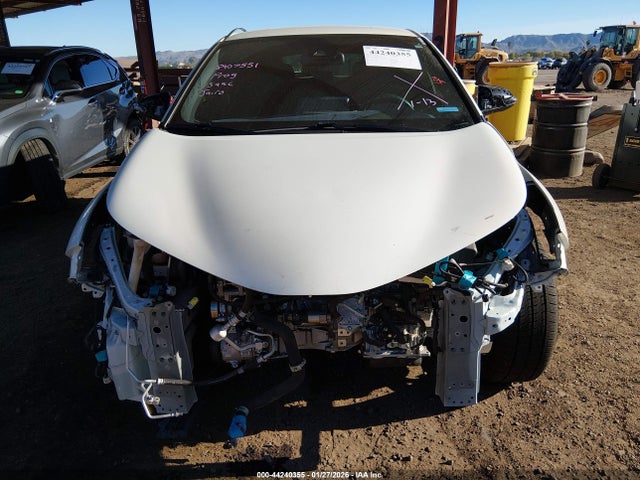 JTNKHMBX0M1113445 Toyota C-HR XLE