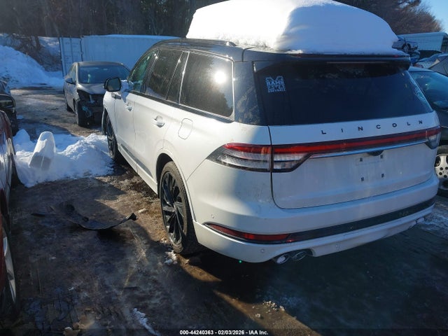 2023 LINCOLN AVIATOR 5LM5J9XC1PGL26102 Photo 2
