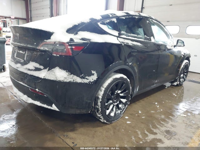 2023 TESLA MODEL Y 7SAYGDEE1PA150401 Photo 3