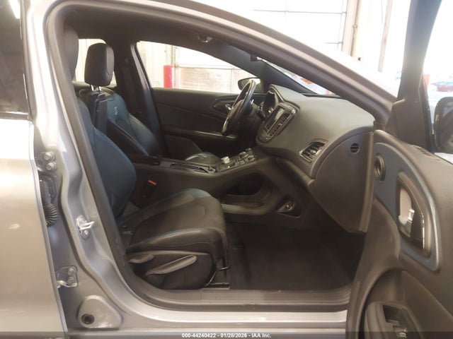 Продажа на аукционе авто 2016 Chrysler 200 S, vin: 1C3CCCBG6GN109953, номер лота: 44240422