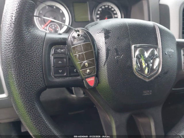 2015 RAM 1500 1C6RR6KT0FS500946 Photo 10