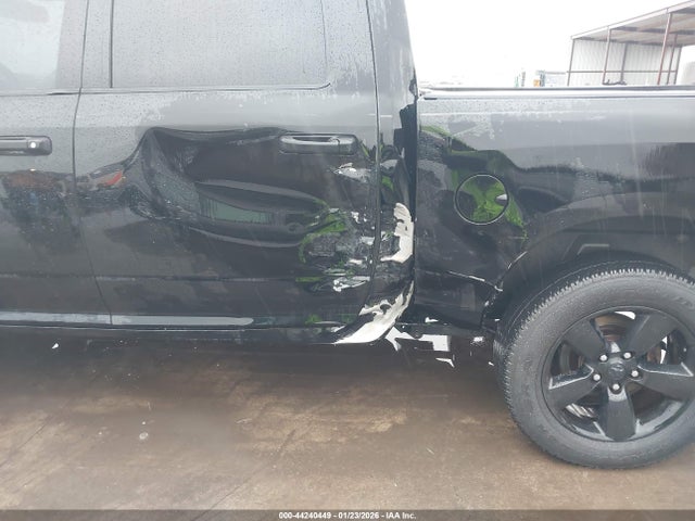2015 RAM 1500 1C6RR6KT0FS500946 Photo 5