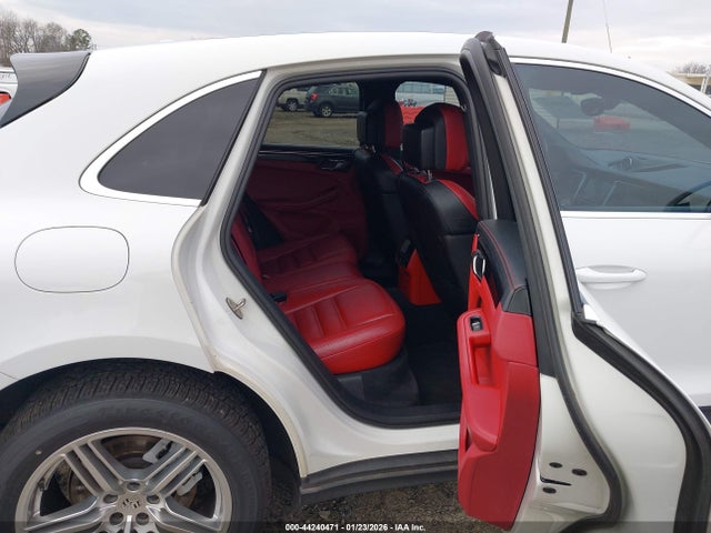 2015 PORSCHE MACAN WP1AB2A56FLB54318 Photo 7