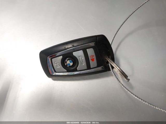BMW 528i Xdrive 2015 WBA5A7C50FD626858 Image 11