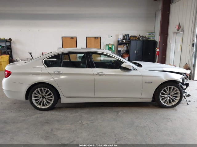 BMW 528i Xdrive 2015 WBA5A7C50FD626858 Image 13
