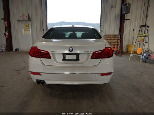 BMW 528i Xdrive 2015 WBA5A7C50FD626858 Image 16