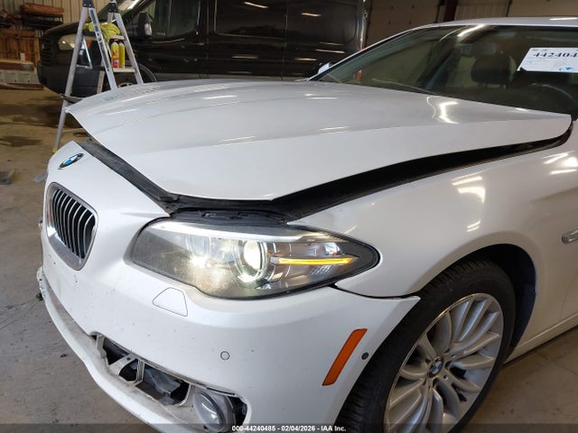 BMW 528i Xdrive 2015 WBA5A7C50FD626858 Image 17