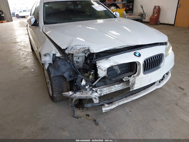 BMW 528i Xdrive 2015 WBA5A7C50FD626858 Image 6