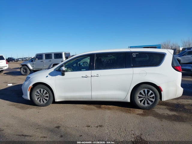 2C4RC1L74PR541517 Chrysler Pacifica Hybrid Touring L