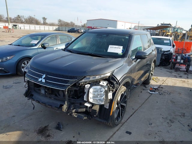 2024 MITSUBISHI OUTLANDER JA4J4VA82RZ067972 Photo 1