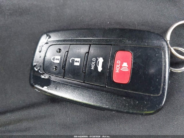 Toyota Corolla Hybrid Le 2021 JTDEAMDE1MJ018149 Image 11