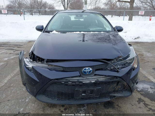 Toyota Corolla Hybrid Le 2021 JTDEAMDE1MJ018149 Image 12