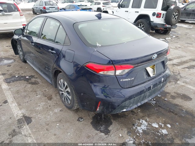 Toyota Corolla Hybrid Le 2021 JTDEAMDE1MJ018149 Image 3