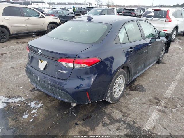 Toyota Corolla Hybrid Le 2021 JTDEAMDE1MJ018149 Image 4