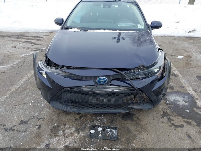 Toyota Corolla Hybrid Le 2021 JTDEAMDE1MJ018149 Image 6