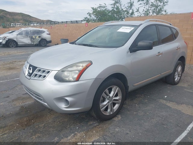 JN8AS5MT6FW672235 Nissan Rogue Select S
