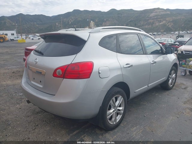 JN8AS5MT6FW672235 Nissan Rogue Select S