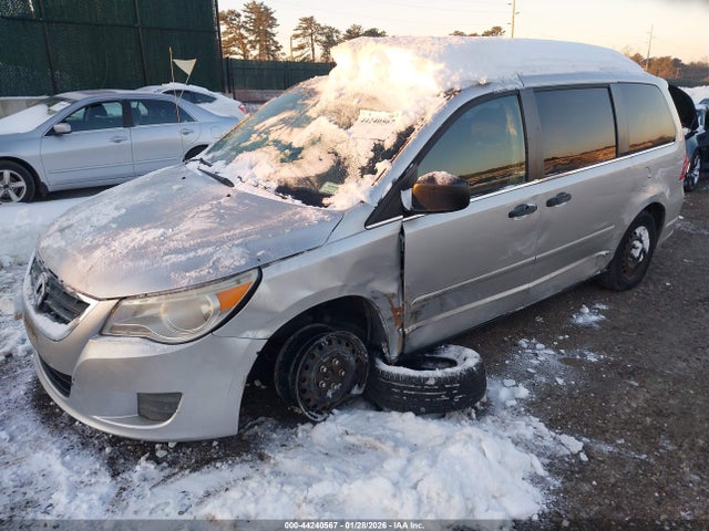 Продажа на аукционе авто 2010 Volkswagen Routan S, vin: 2V4RW4D18AR348254, номер лота: 44240567