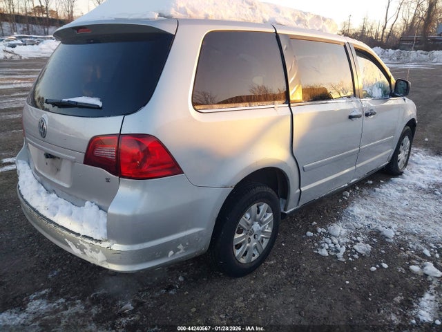 Продажа на аукционе авто 2010 Volkswagen Routan S, vin: 2V4RW4D18AR348254, номер лота: 44240567