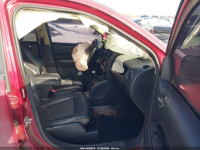 44240578 :رقم المزاد ، 1C4NJDEB1FD365342 vin ، 2015 Jeep Compass Latitude مزاد بيع