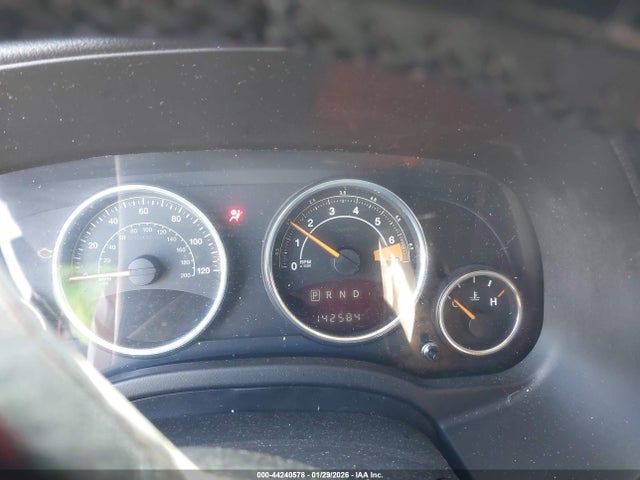 44240578 :رقم المزاد ، 1C4NJDEB1FD365342 vin ، 2015 Jeep Compass Latitude مزاد بيع