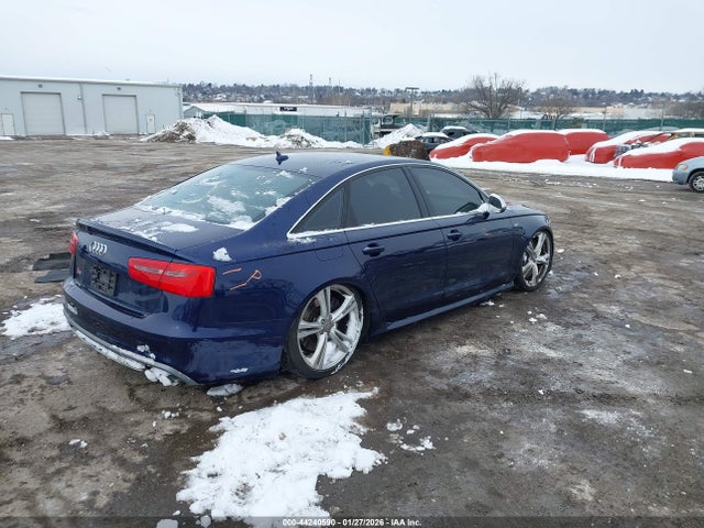 44240590 :رقم المزاد ، WAUJ2AFC2DN091056 vin ، 2013 Audi S6 4.0t Prestige مزاد بيع