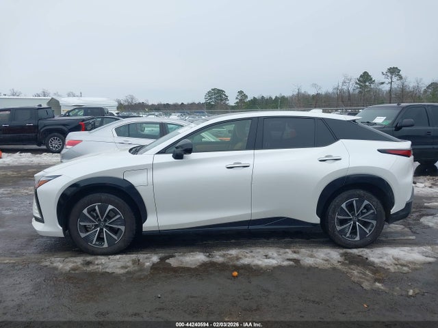JTJABABB6SA011355 Lexus Rz 300e Premium