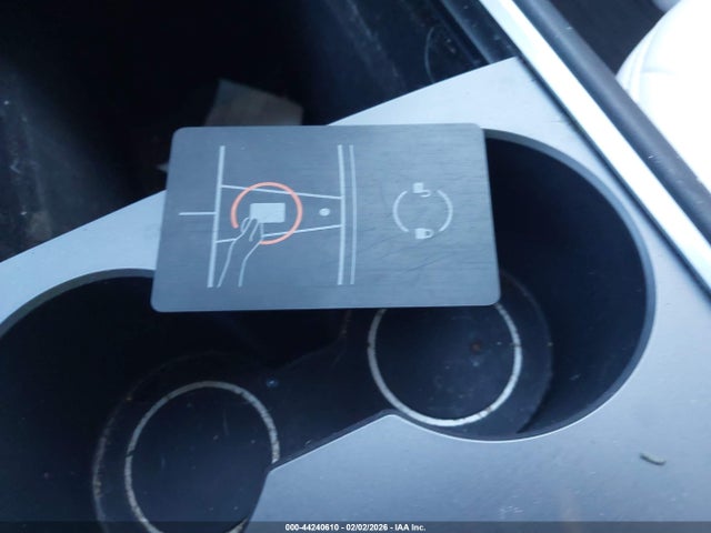 2024 TESLA MODEL Y 7SAYGDEE7RA254927 Photo 10