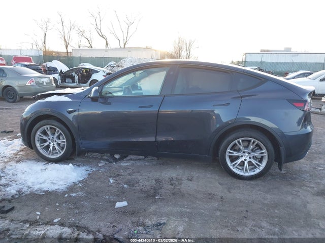 44240610 :رقم المزاد ، 7SAYGDEE7RA254927 vin ، 2024 Tesla Model Y Long Range Dual Motor All-wheel Drive مزاد بيع