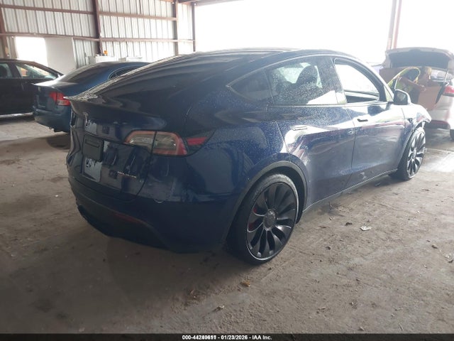 2023 TESLA MODEL Y 7SAYGDEF9PF709592 Photo 3