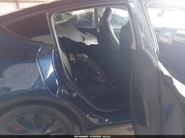 2023 TESLA MODEL Y 7SAYGDEF9PF709592 Photo 7