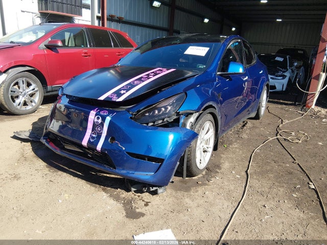 2020 TESLA MODEL Y 5YJYGDEE7LF031777 Photo 1