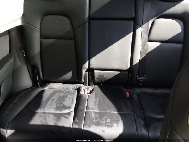 2020 TESLA MODEL Y 5YJYGDEE7LF031777 Photo 7