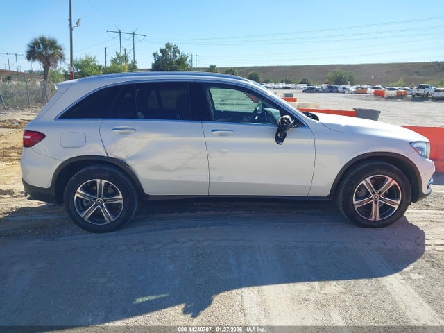 WDC0G4KB0KF544364 Mercedes-Benz Glc 300 4matic